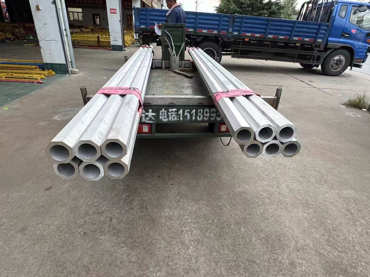 不锈钢八角空心管